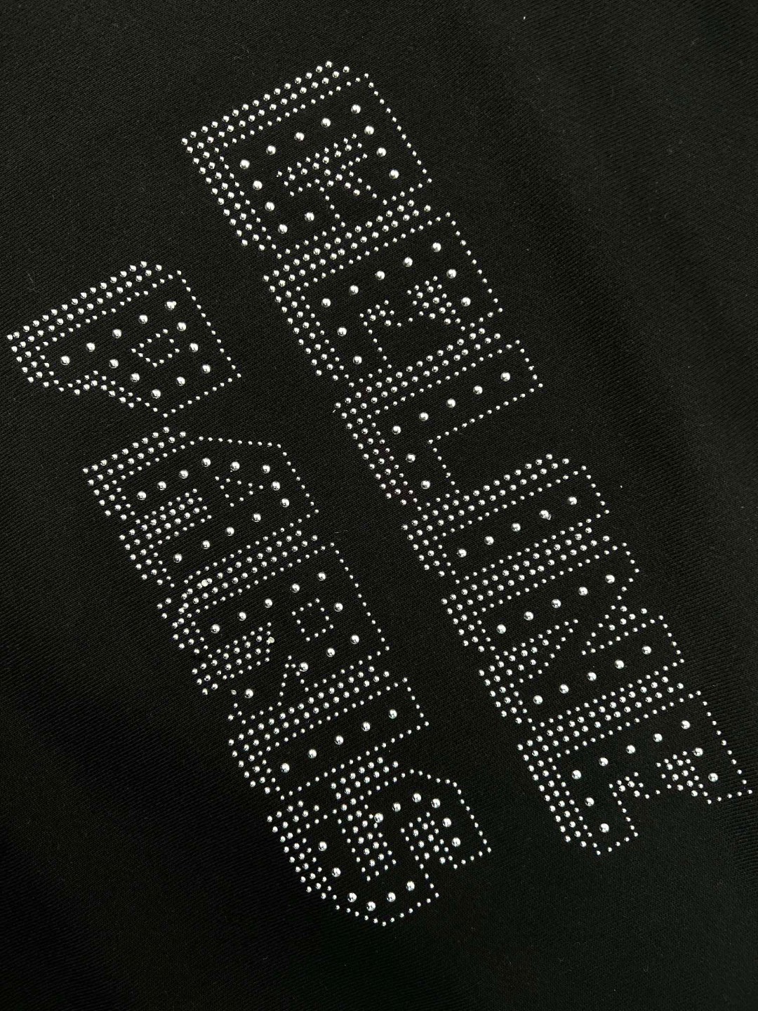 CELINE 赛琳 铆钉连帽卫衣 外套 长袖 秋冬款 黑色 2Y05E670Q-38NS