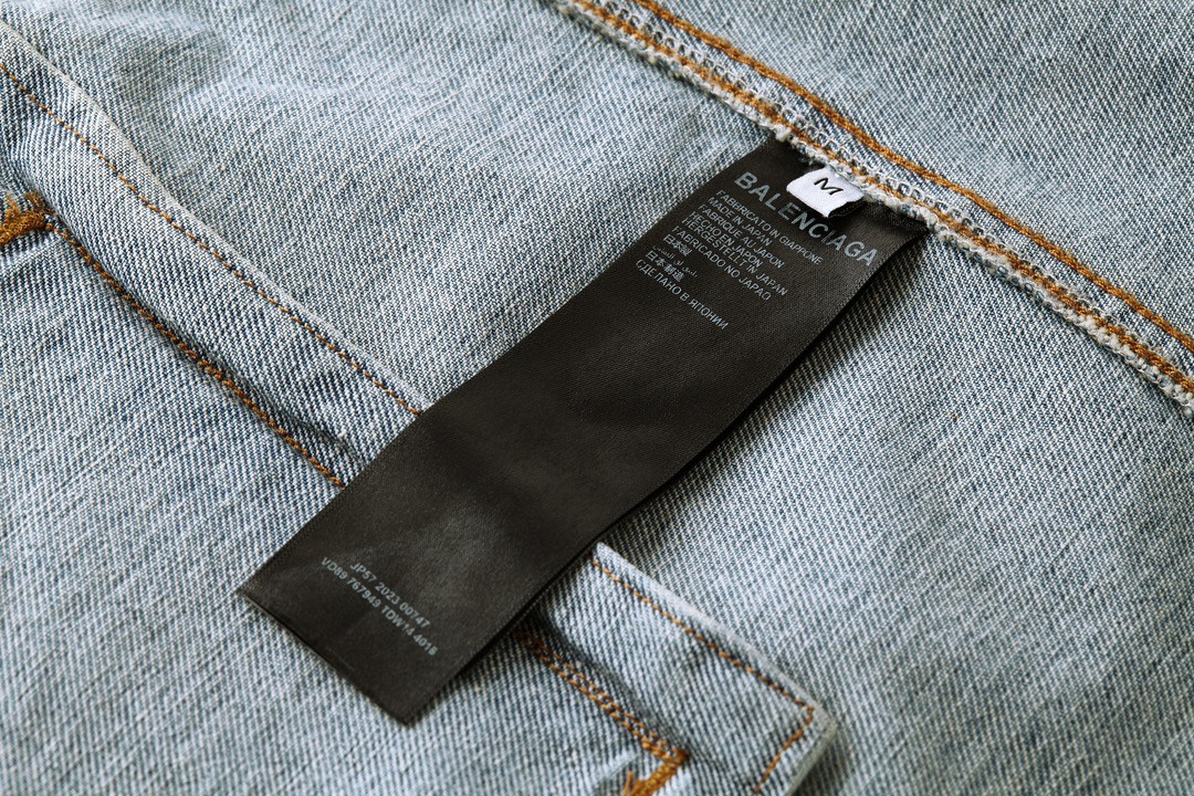 Balenciaga 巴黎世家 手臂字母刺绣logo 牛仔外套 牛仔衣 夹克 秋冬 蓝色