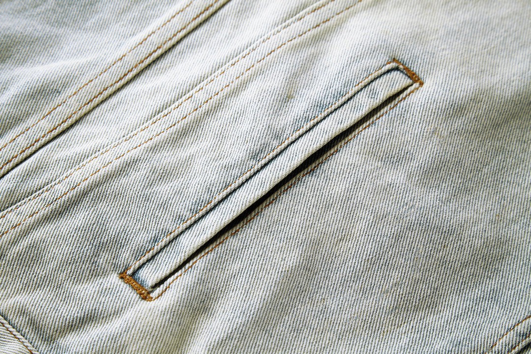 Balenciaga 巴黎世家 手臂字母刺绣logo 牛仔外套 牛仔衣 夹克 秋冬 蓝色