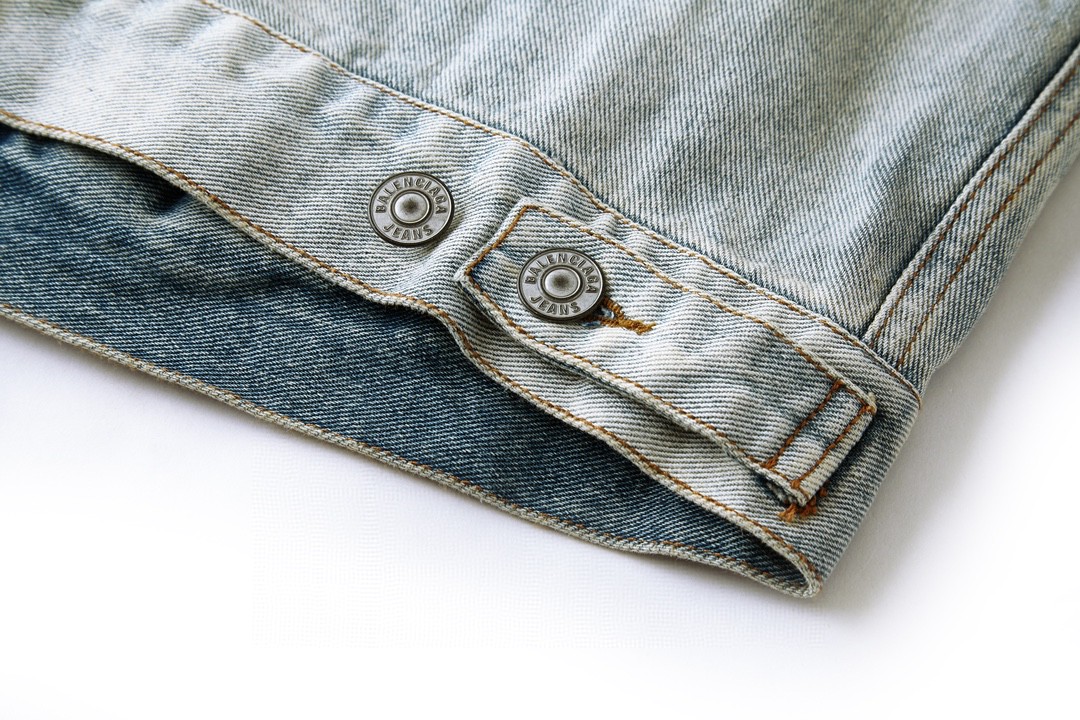 Balenciaga 巴黎世家 手臂字母刺绣logo 牛仔外套 牛仔衣 夹克 秋冬 蓝色