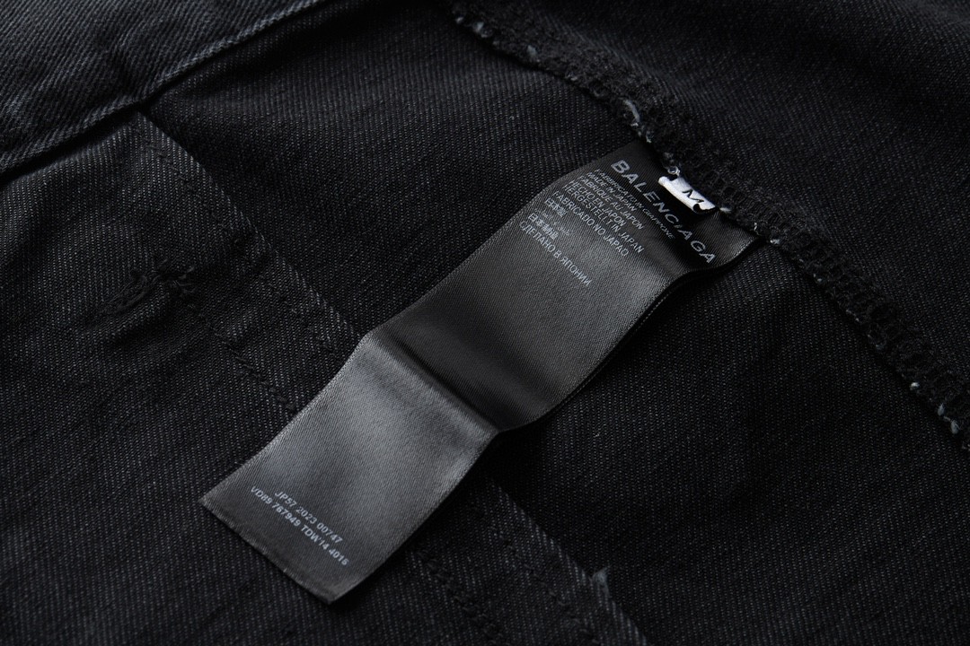 Balenciaga 巴黎世家 手臂字母刺绣logo 牛仔外套 牛仔衣 夹克 秋冬 黑色