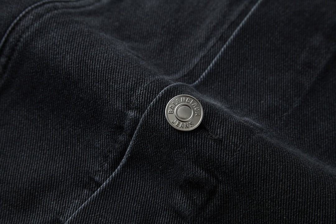 Balenciaga 巴黎世家 手臂字母刺绣logo 牛仔外套 牛仔衣 夹克 秋冬 黑色