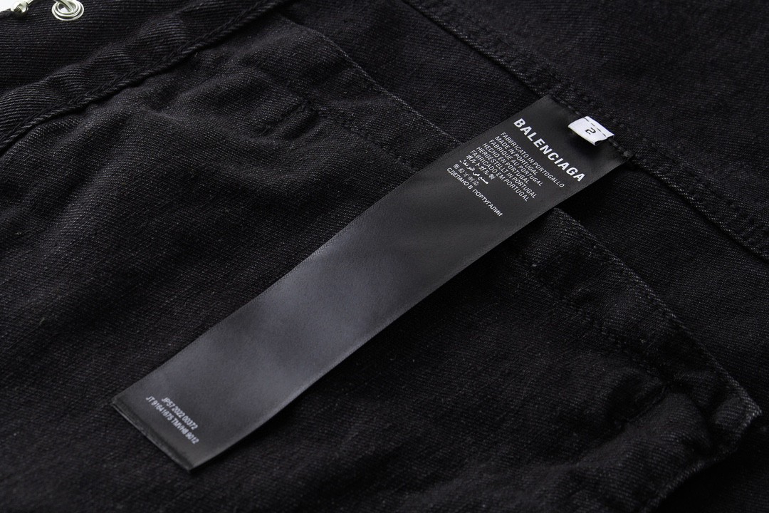 Balenciaga 巴黎世家 铆钉环扣 牛仔外套 牛仔衣 夹克 秋冬 黑色