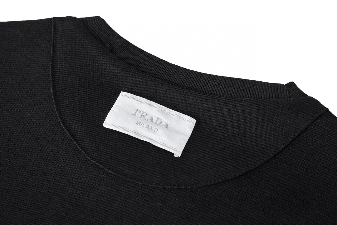 PRADA 普拉达 立体压膜字母logo圆领 短袖 T恤 男女同款 黑色