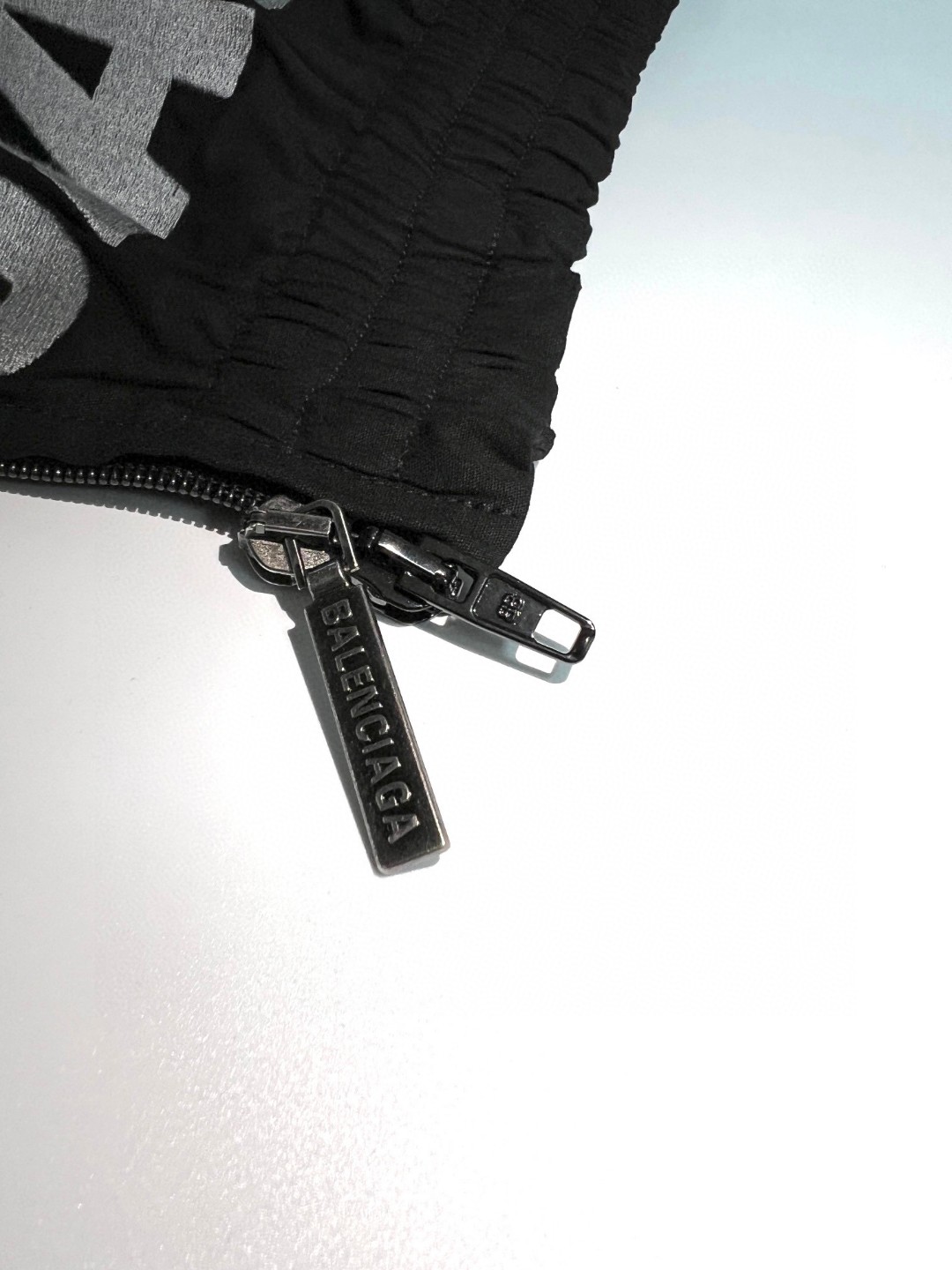 Balenciaga 巴黎世家 刺绣Logo字母 长袖 夹克 冲锋衣 外套 秋冬 黑色 