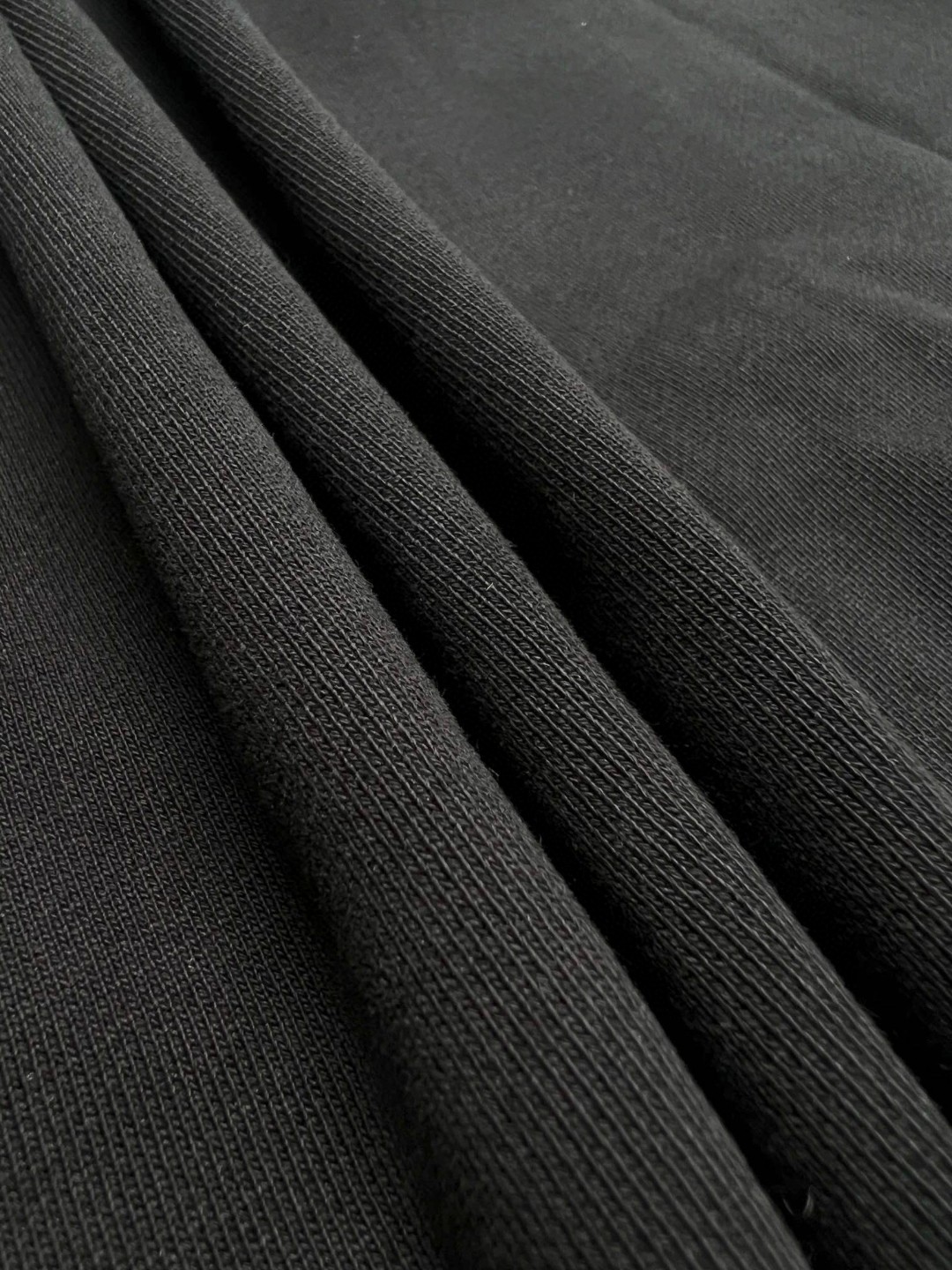 Loewe 罗意威 纯色字母刺绣图案卫衣 圆领 长袖 秋冬 黑色