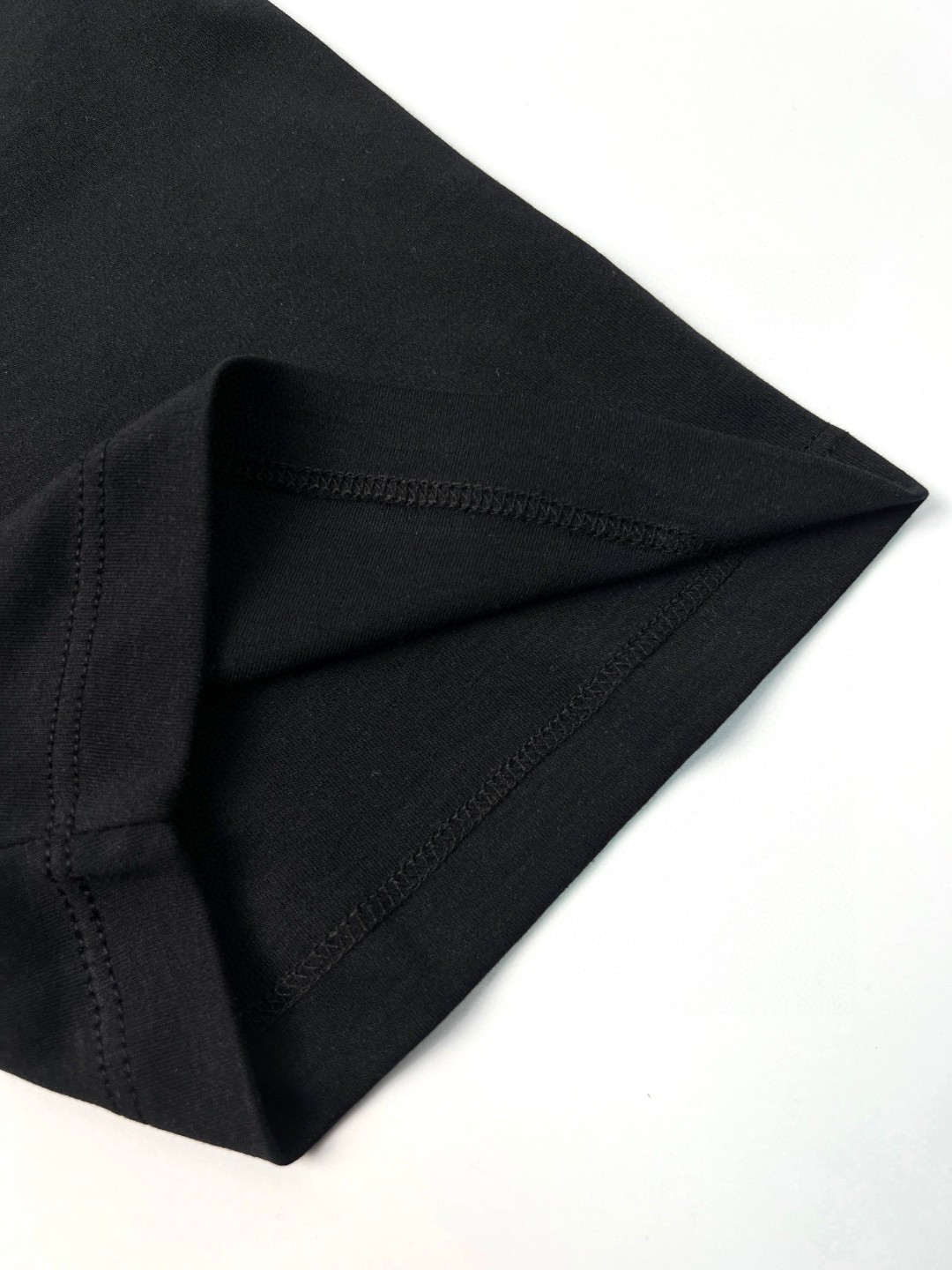 PRADA 普拉达 纯色三角徽标圆领 短袖 T恤 男女同款 黑色 UJN83-7240-F0002-S-231