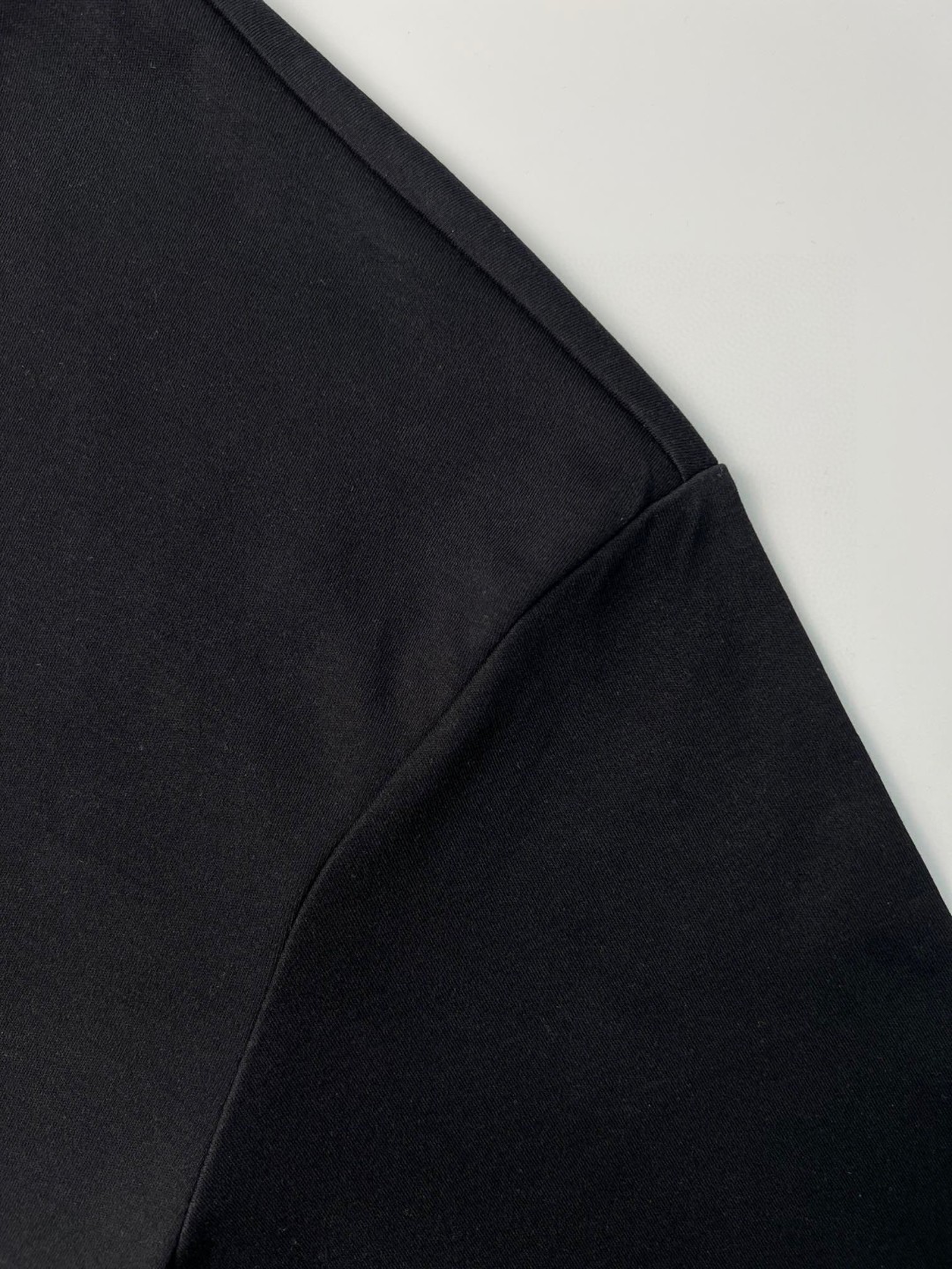 PRADA 普拉达 纯色三角徽标圆领 短袖 T恤 男女同款 黑色 UJN83-7240-F0002-S-231