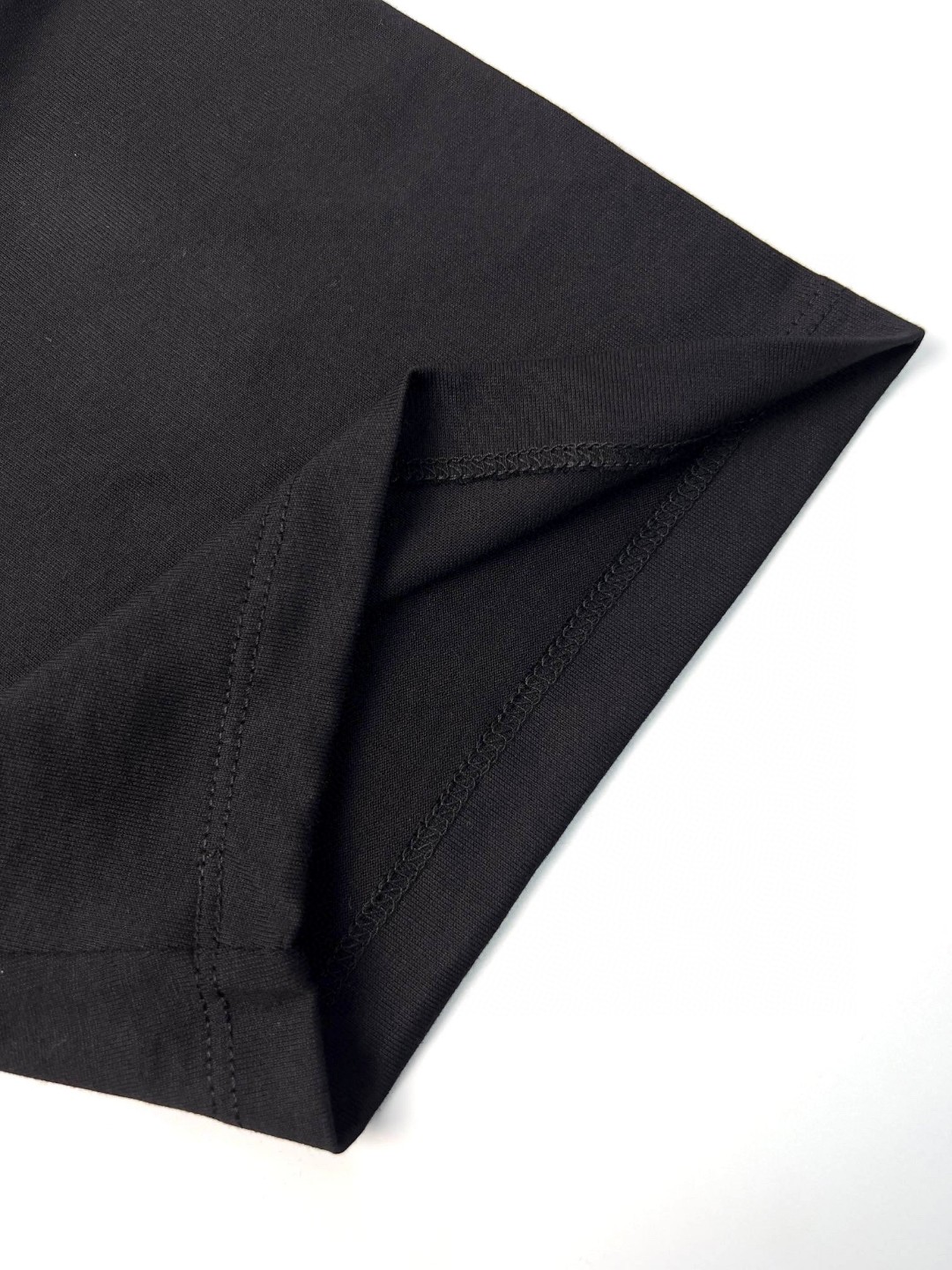 CELINE 赛琳 纯色刺绣徽标 T恤 圆领 短袖 夏款 男女同款 黑色 2X04I671Q-38AW