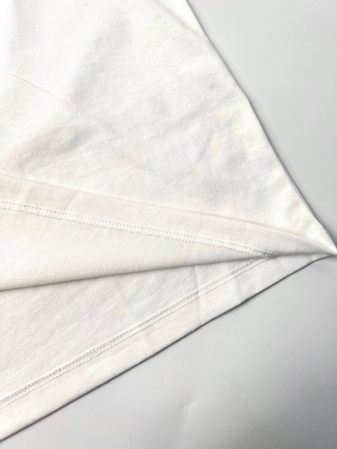 CELINE 赛琳 纯色刺绣徽标 T恤 圆领 短袖 夏款 男女同款 白色 2X04I671Q-01OB