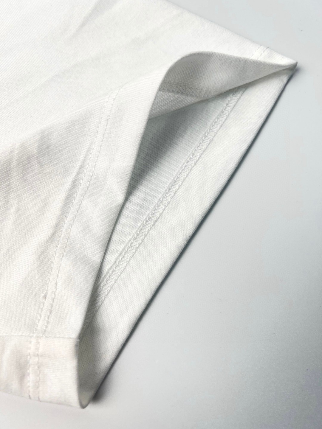 CELINE 赛琳 纯色刺绣徽标 T恤 圆领 短袖 夏款 男女同款 白色 2X04I671Q-01OB