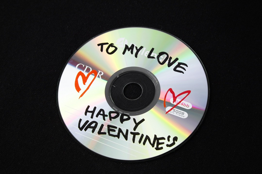 Balenciaga 巴黎世家 情人节光盘碟片 连帽卫衣 套头卫衣 长袖 秋冬 黑色