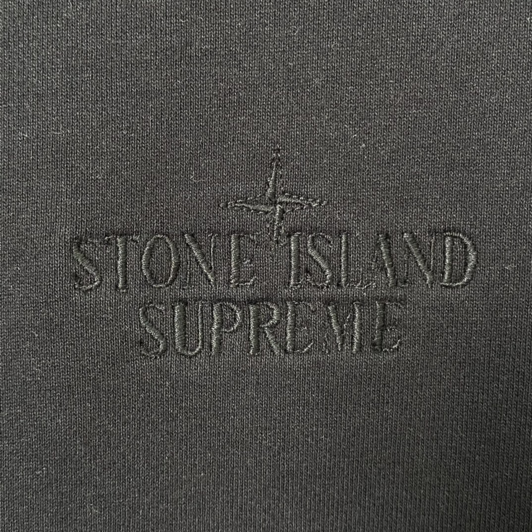 Supreme STONE ISLAND 石头岛联名款 贴布插肩袖设计连帽卫衣 卫衣 男女同款 黑色 SUP-SS22-718