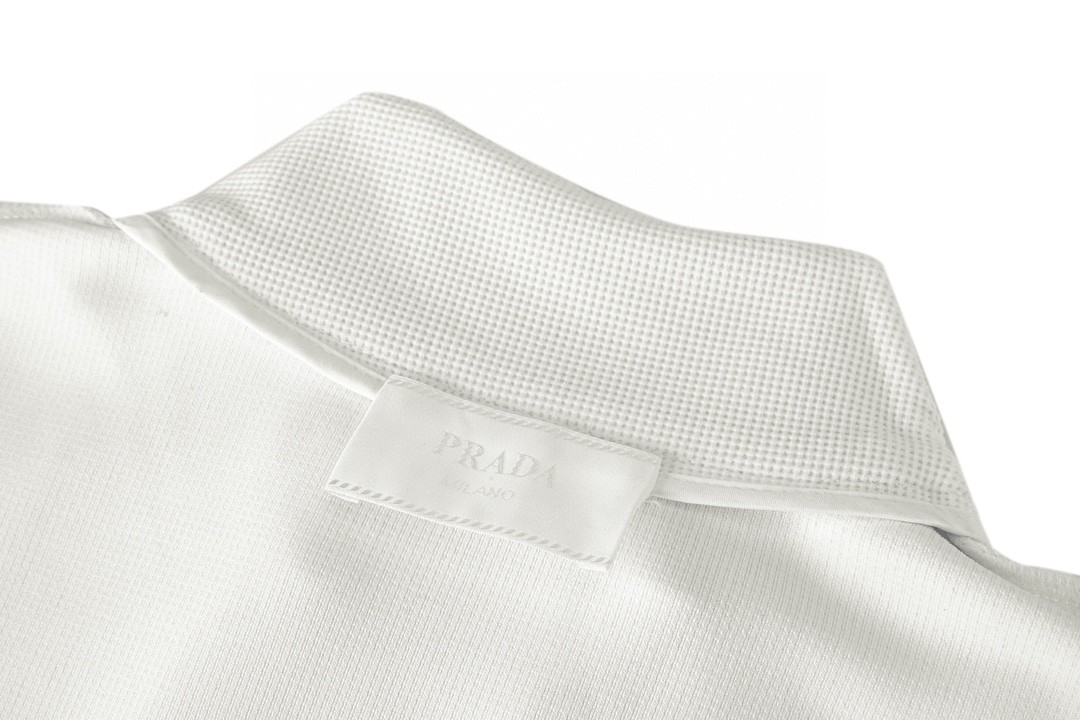 PRADA 普拉达 半拉链华夫格徽标卫衣 长袖 圆领 套头 秋冬卫衣 男女同款 白色