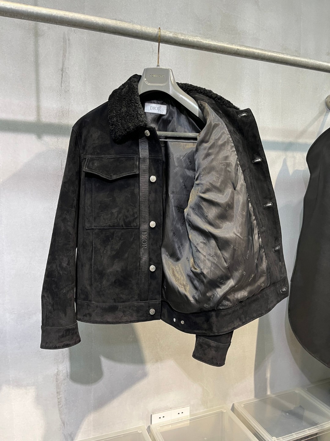 高定系列 Dior 迪奥 摇粒绒毛领拉链夹克 外套 长袖 保暖 黑色