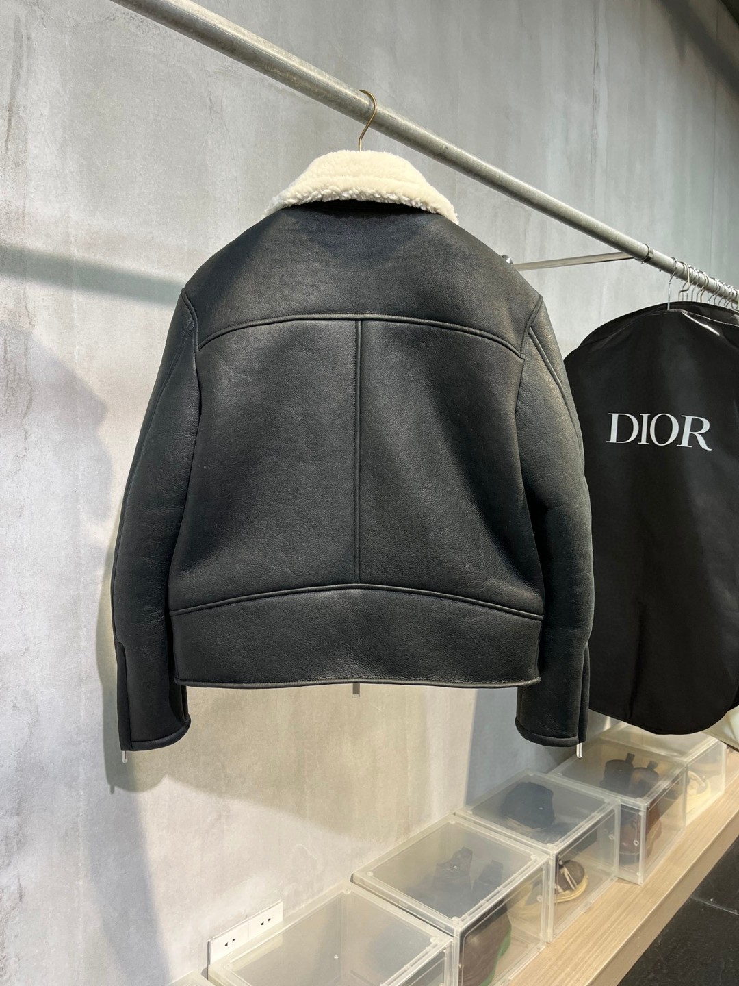 高定系列 Dior 迪奥 摇粒绒拼皮面拉链夹克 外套 长袖 保暖 黑灰色