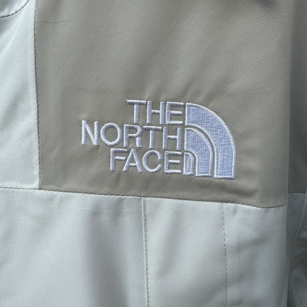 The North Face 1990 连帽冲锋衣 夾克 防水 防風 外套 男女同款 奶白色