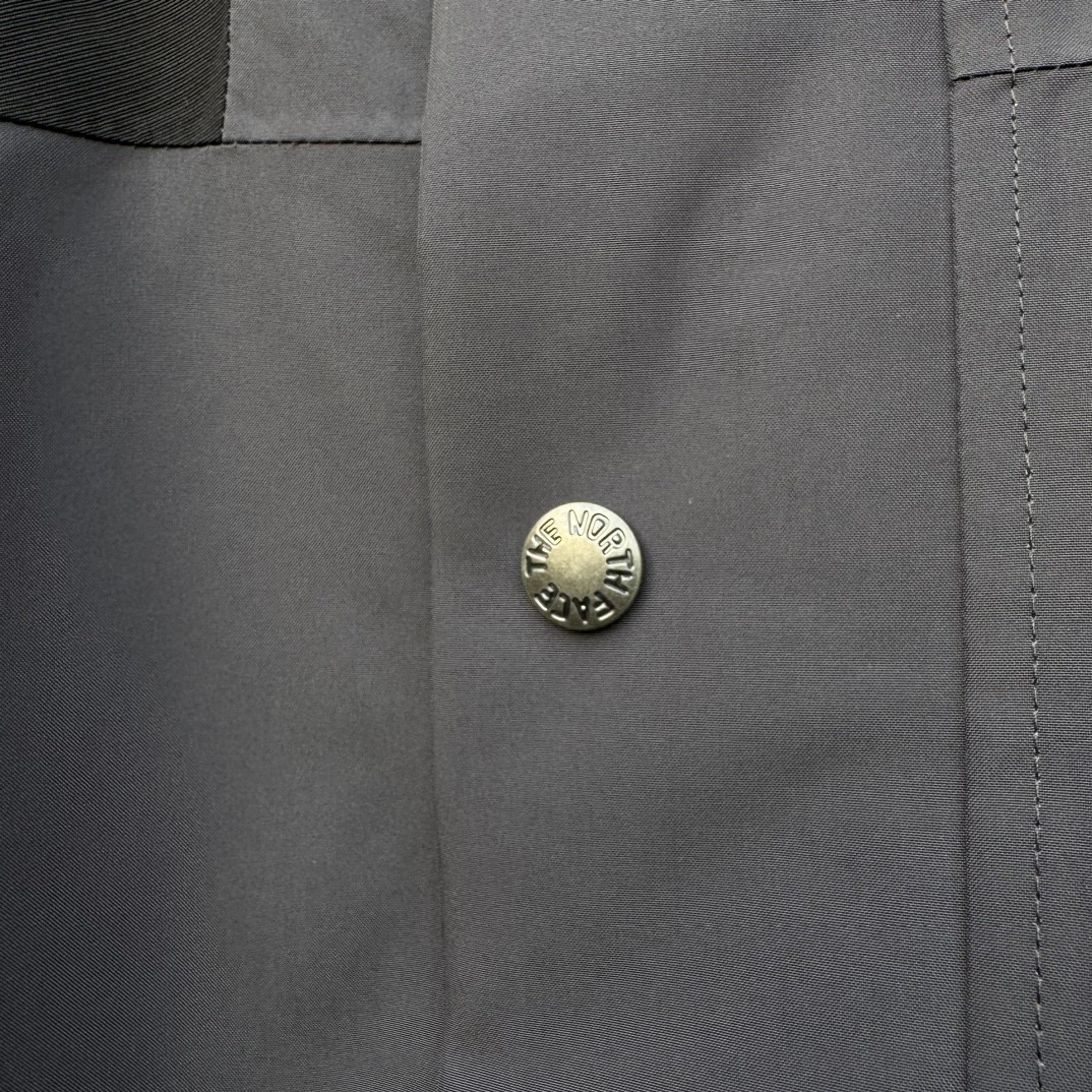 The North Face 1990 连帽冲锋衣 夾克 防水 防風 外套 男女同款 石墨灰