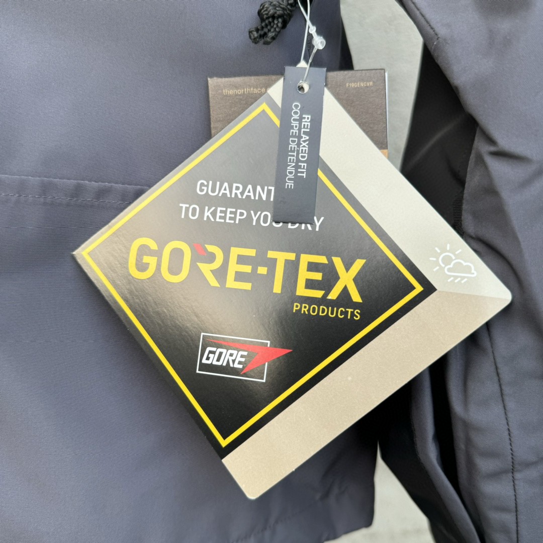 The North Face 1990 连帽冲锋衣 夾克 防水 防風 外套 男女同款 石墨灰