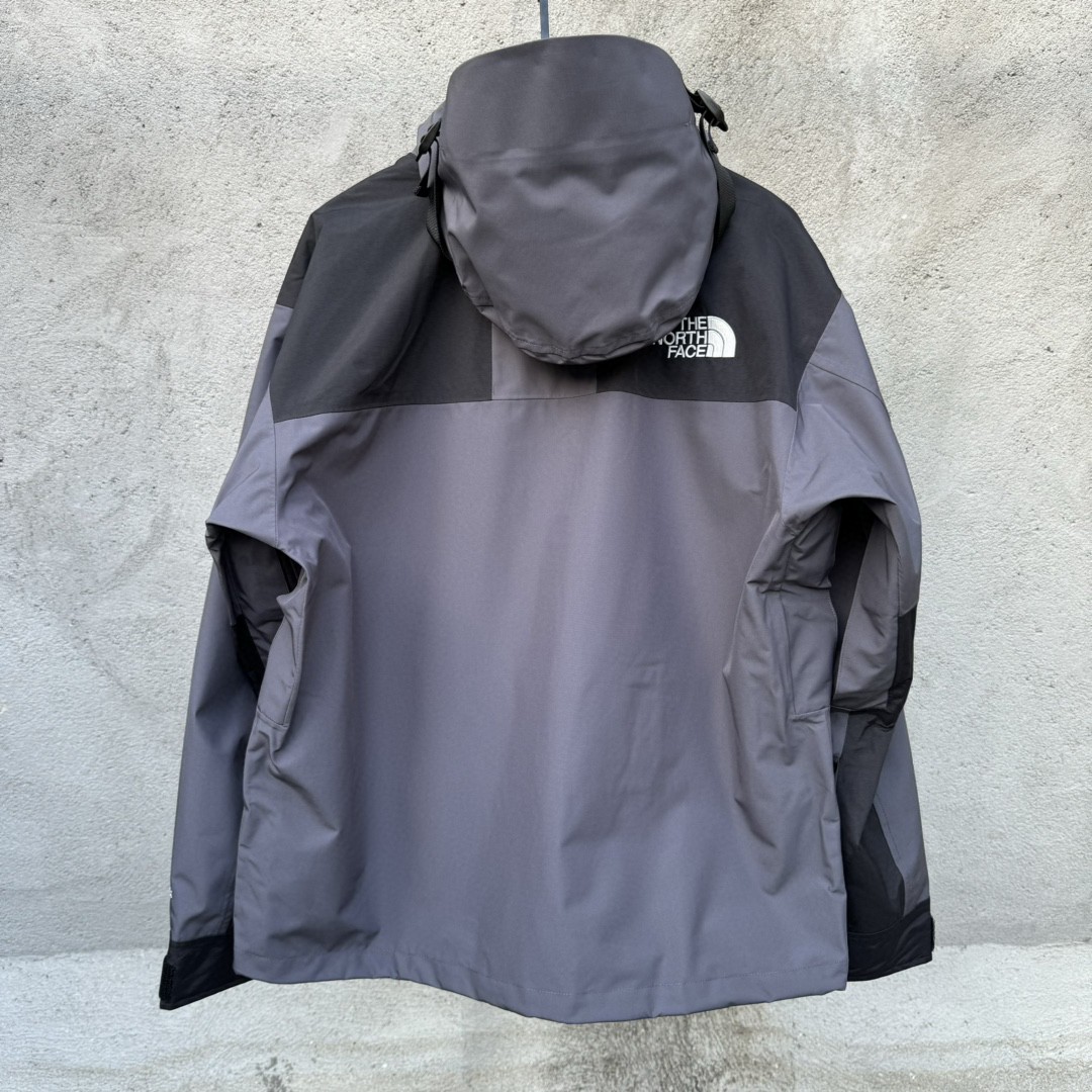 The North Face 1990 连帽冲锋衣 夾克 防水 防風 外套 男女同款 石墨灰