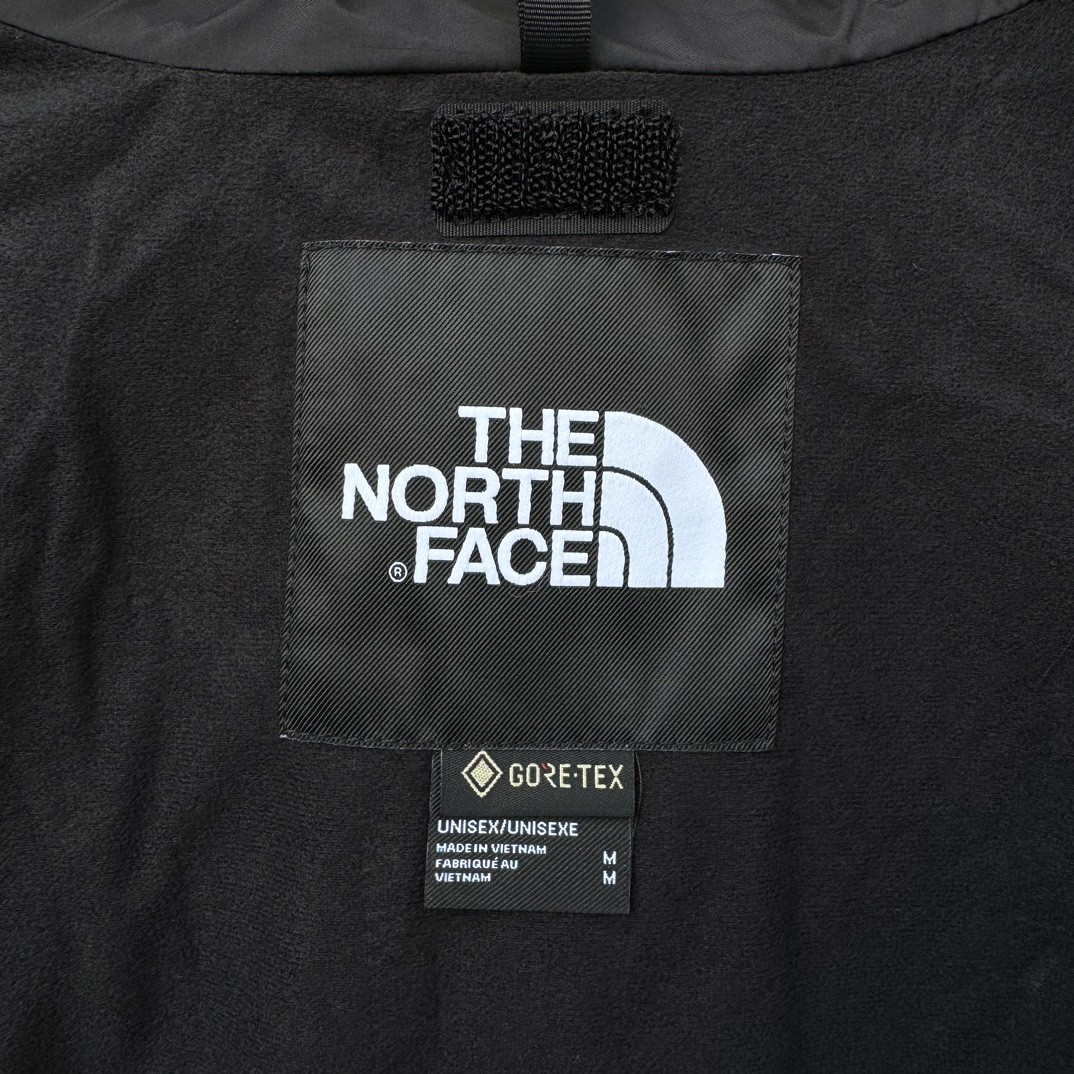 The North Face 1990 连帽冲锋衣 夾克 防水 防風 外套 男女同款 紫色