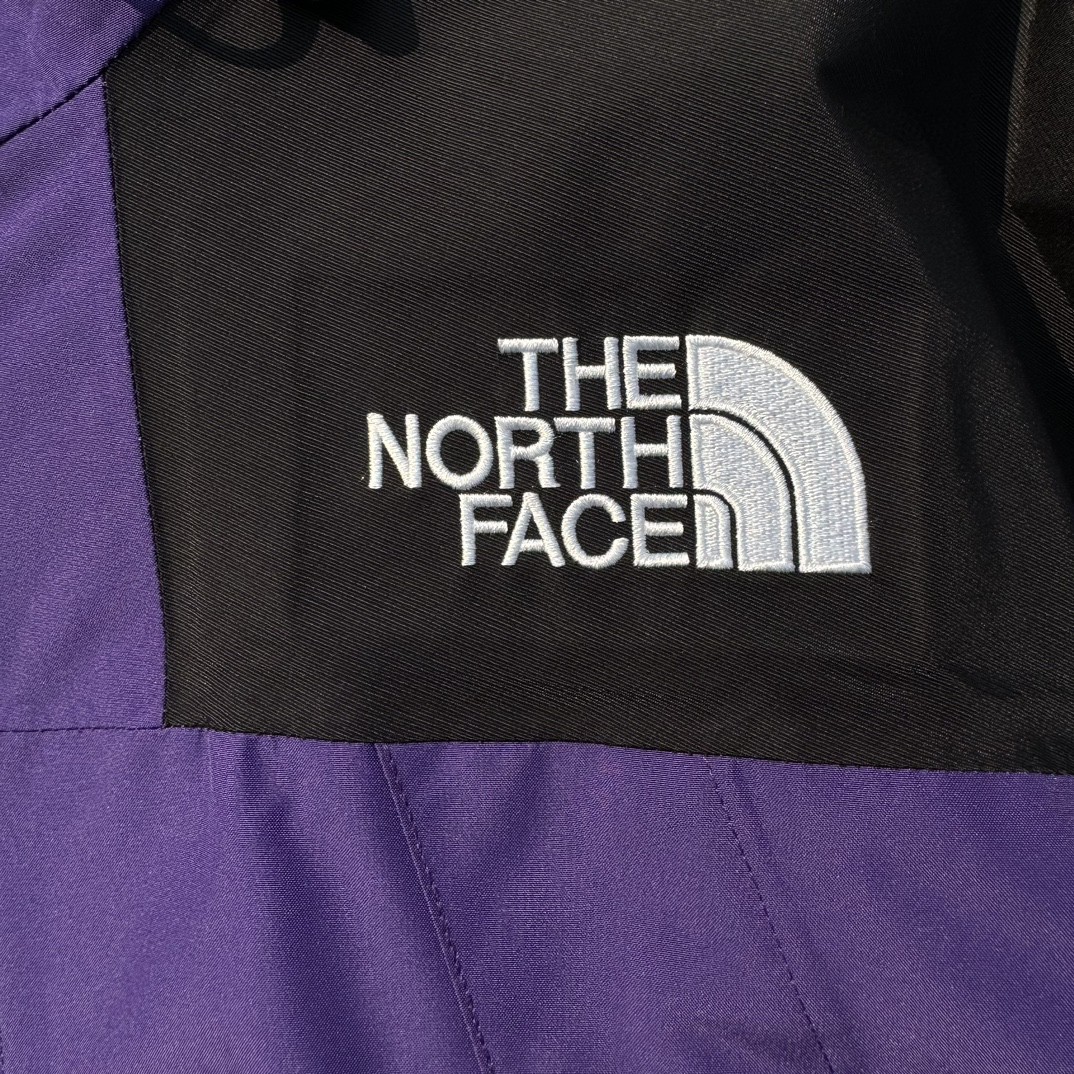 The North Face 1990 连帽冲锋衣 夾克 防水 防風 外套 男女同款 紫色