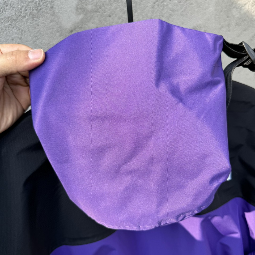 The North Face 1990 连帽冲锋衣 夾克 防水 防風 外套 男女同款 紫色