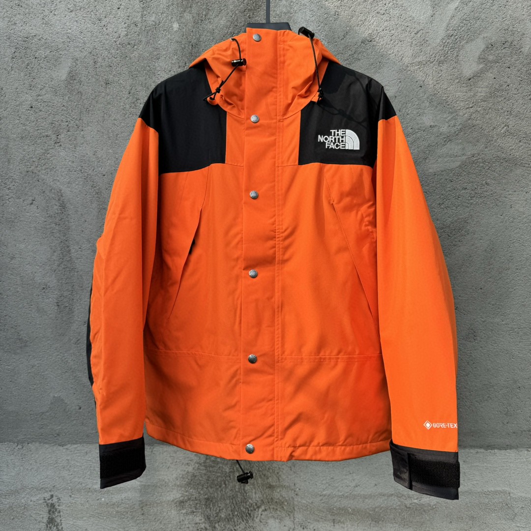 The North Face 1990 连帽冲锋衣 夾克 防水 防風 外套 男女同款 橙色