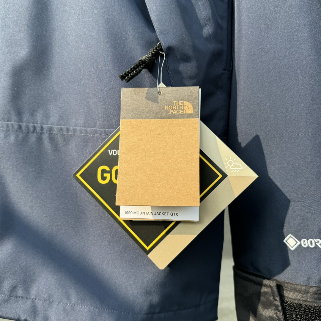 The North Face 1990 连帽冲锋衣 夾克 防水 防風 外套 男女同款 藏青色