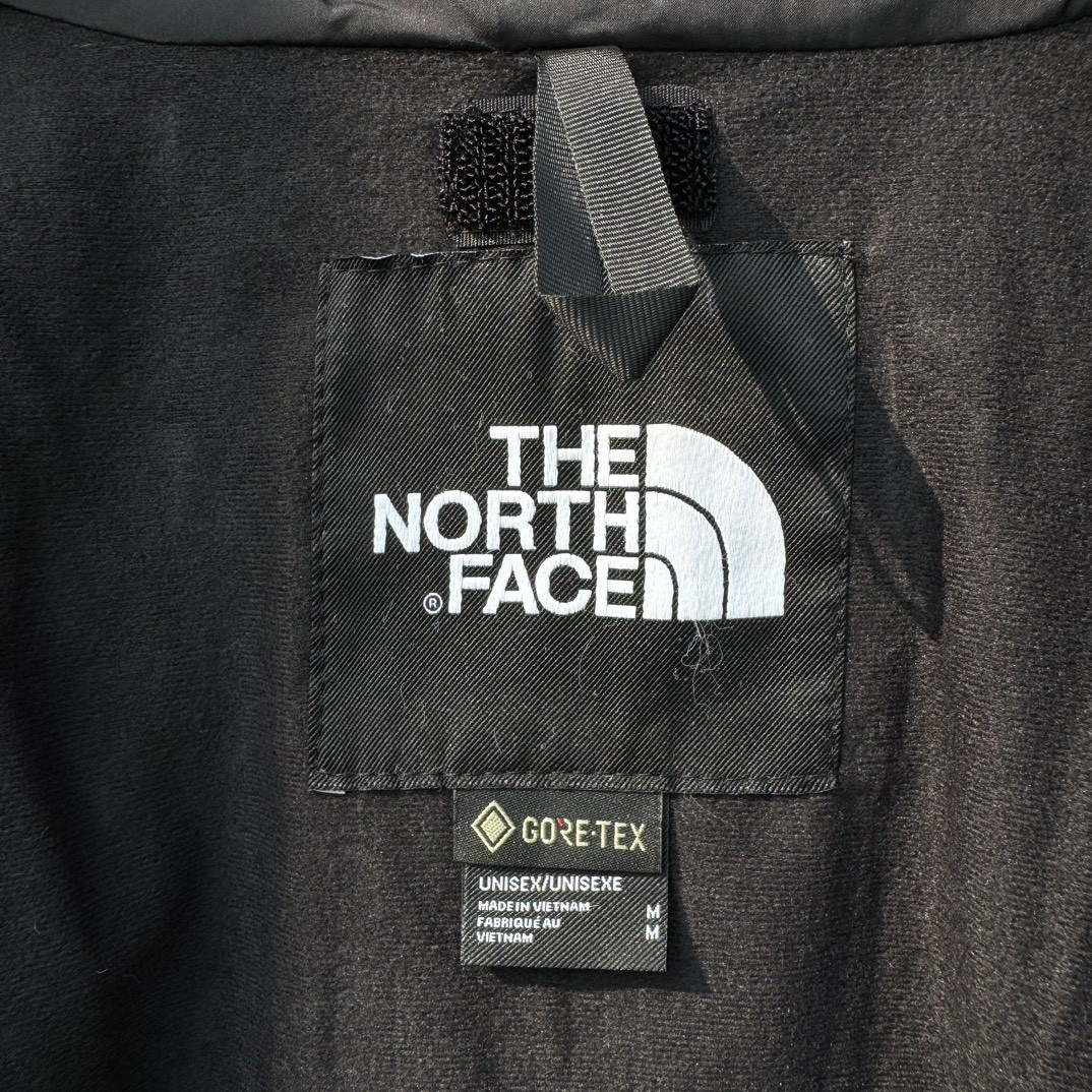 The North Face 1990 连帽冲锋衣 夾克 防水 防風 外套 男女同款 藏青色
