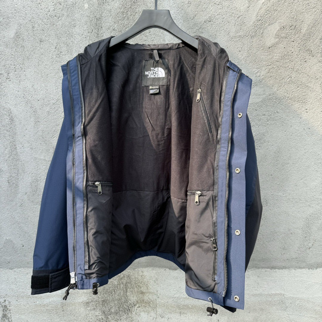 The North Face 1990 连帽冲锋衣 夾克 防水 防風 外套 男女同款 藏青色