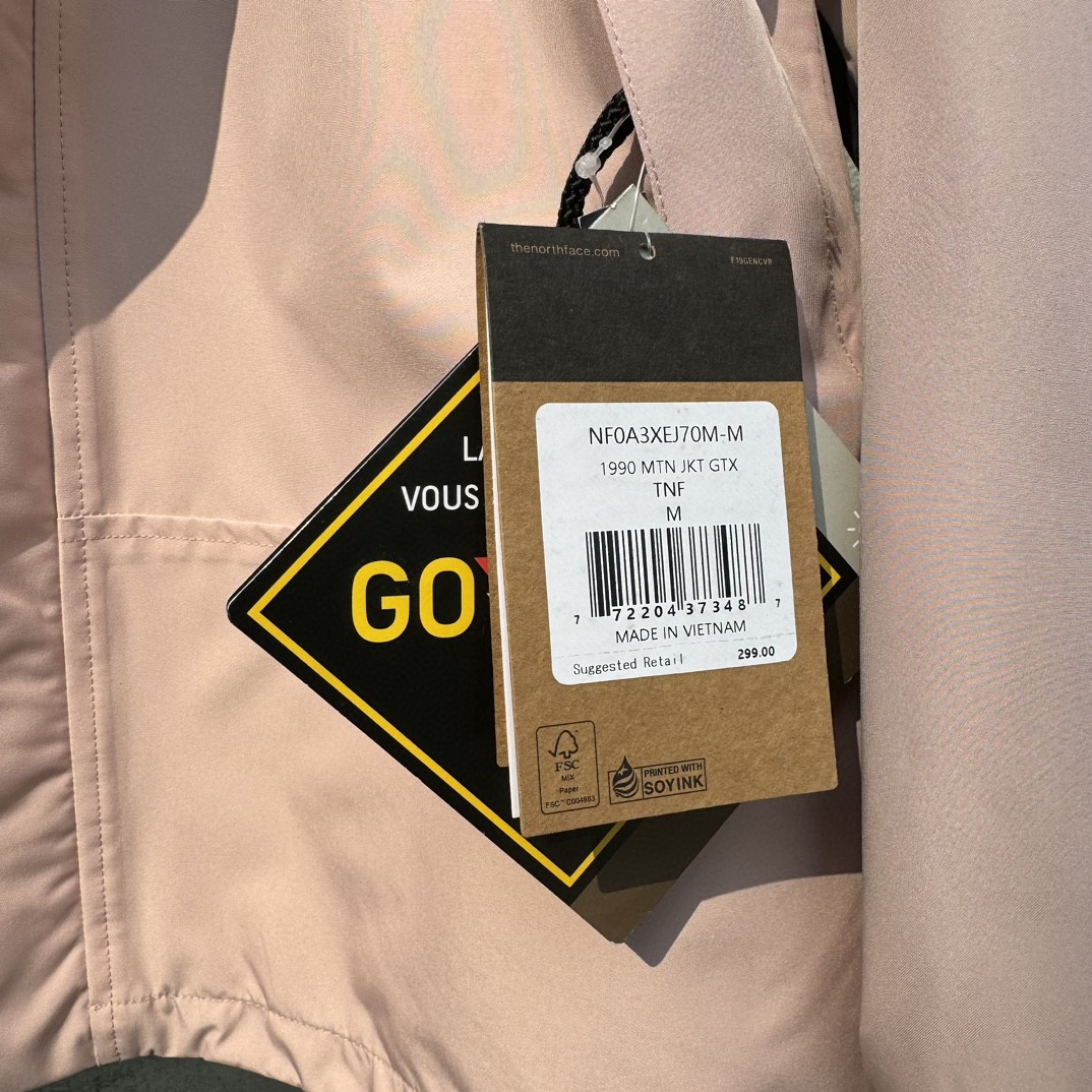 The North Face 1990 连帽冲锋衣 夾克 防水 防風 外套 男女同款 粉色