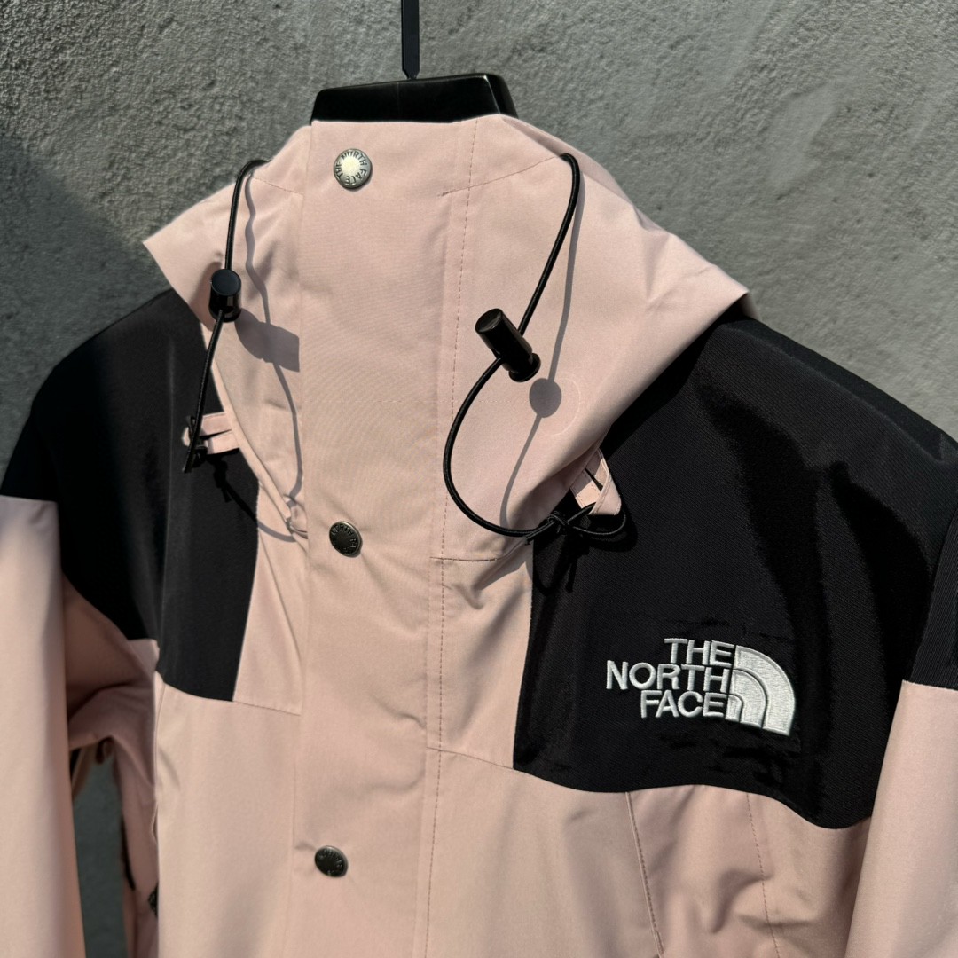 The North Face 1990 连帽冲锋衣 夾克 防水 防風 外套 男女同款 粉色