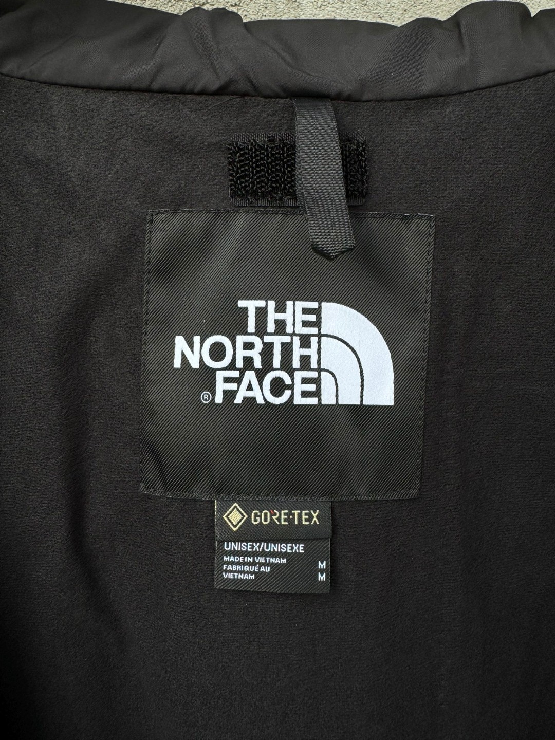 The North Face 1990 连帽冲锋衣 夾克 防水 防風 外套 男女同款 抹茶绿