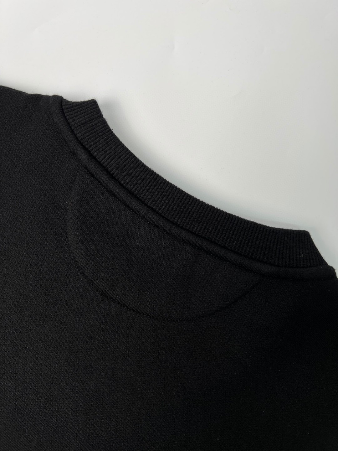 FENDI 芬迪 小怪兽 圆领卫衣 长袖 套头 黑色 FY1033ACNBF0QA1