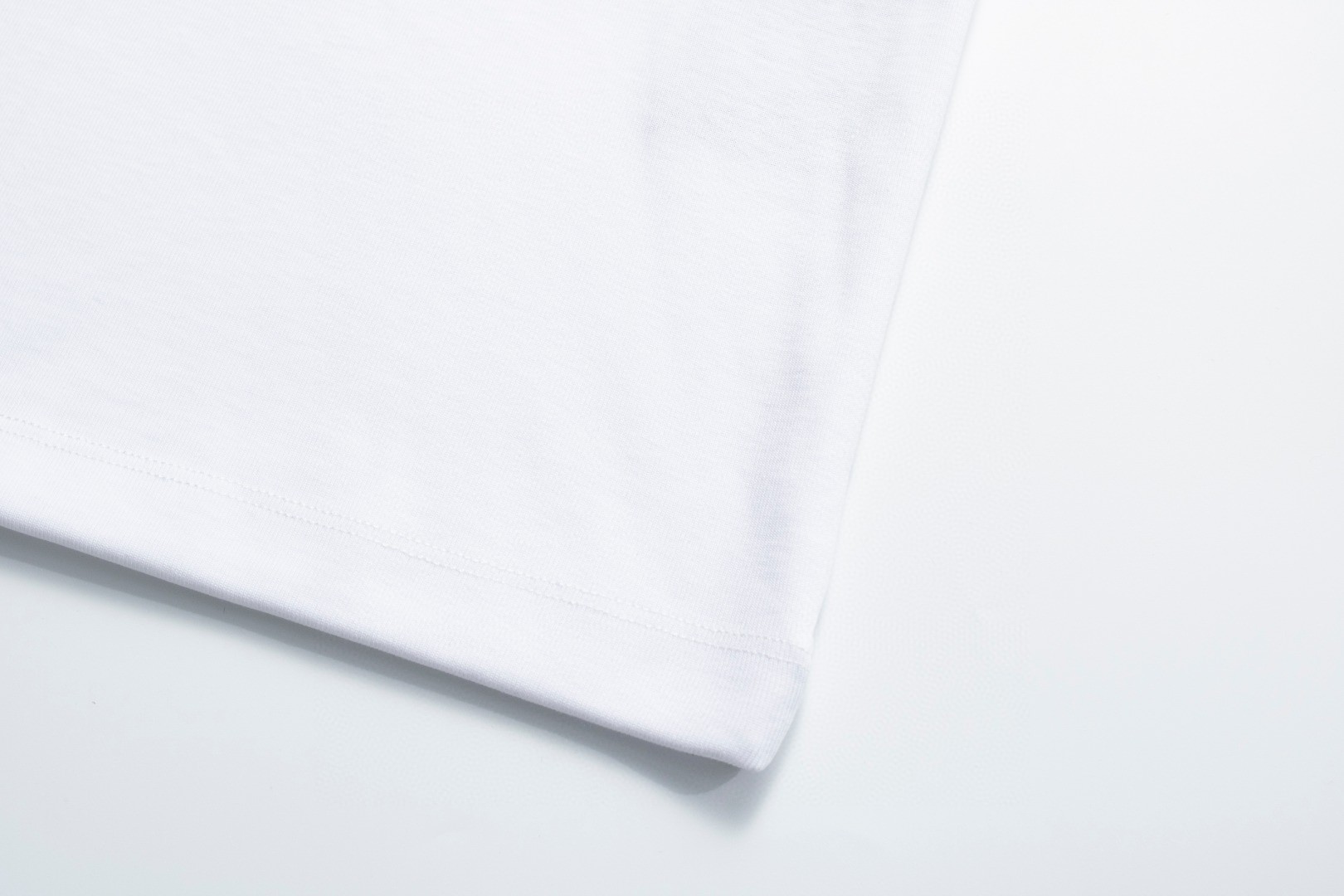 PRADA 普拉达 纯色徽标圆领 短袖 T恤 男女同款 白色 UJN824-11ZM-F0009-S-222