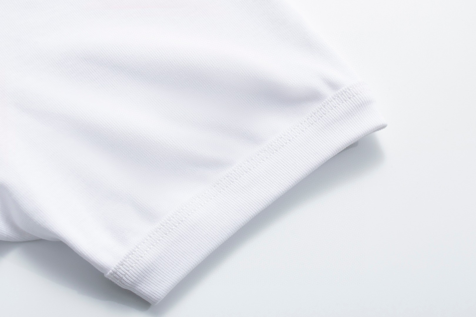 PRADA 普拉达 纯色徽标圆领 短袖 T恤 男女同款 白色 UJN824-11ZM-F0009-S-222