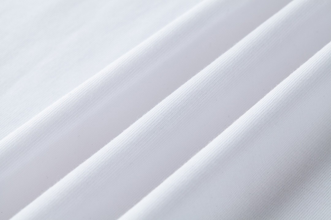 Givenchy 纪梵希 SS21 反向字母Logo印花  T恤 短袖 套头 夏款 白色 BM71653Y6B-100