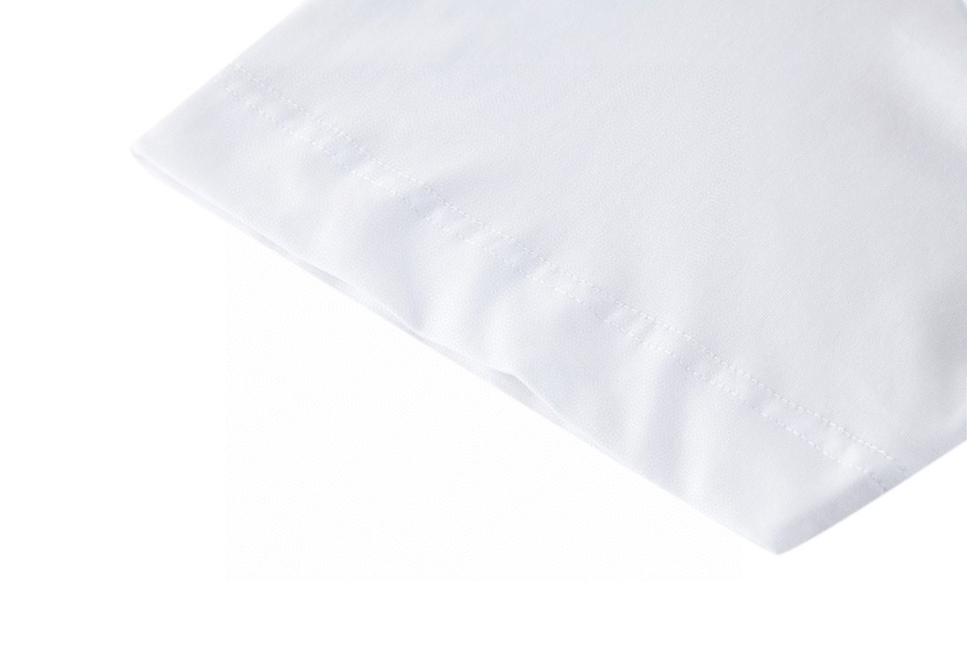 Givenchy 纪梵希 SS21 反向字母Logo印花  T恤 短袖 套头 夏款 白色 BM71653Y6B-100