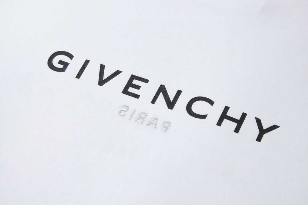 Givenchy 纪梵希 SS21 反向字母Logo印花  T恤 短袖 套头 夏款 白色 BM71653Y6B-100