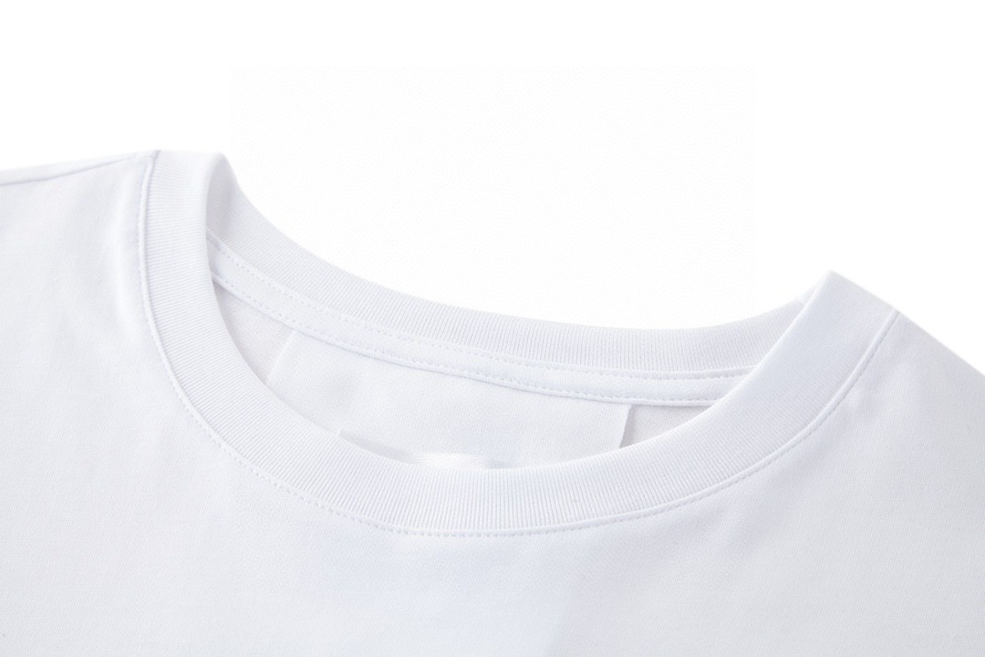 Givenchy 纪梵希 SS21 反向字母Logo印花  T恤 短袖 套头 夏款 白色 BM71653Y6B-100