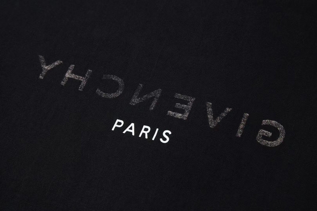 Givenchy 纪梵希 SS21 反向字母Logo印花  T恤 短袖 套头 夏款 黑色 BM71653Y6B-001