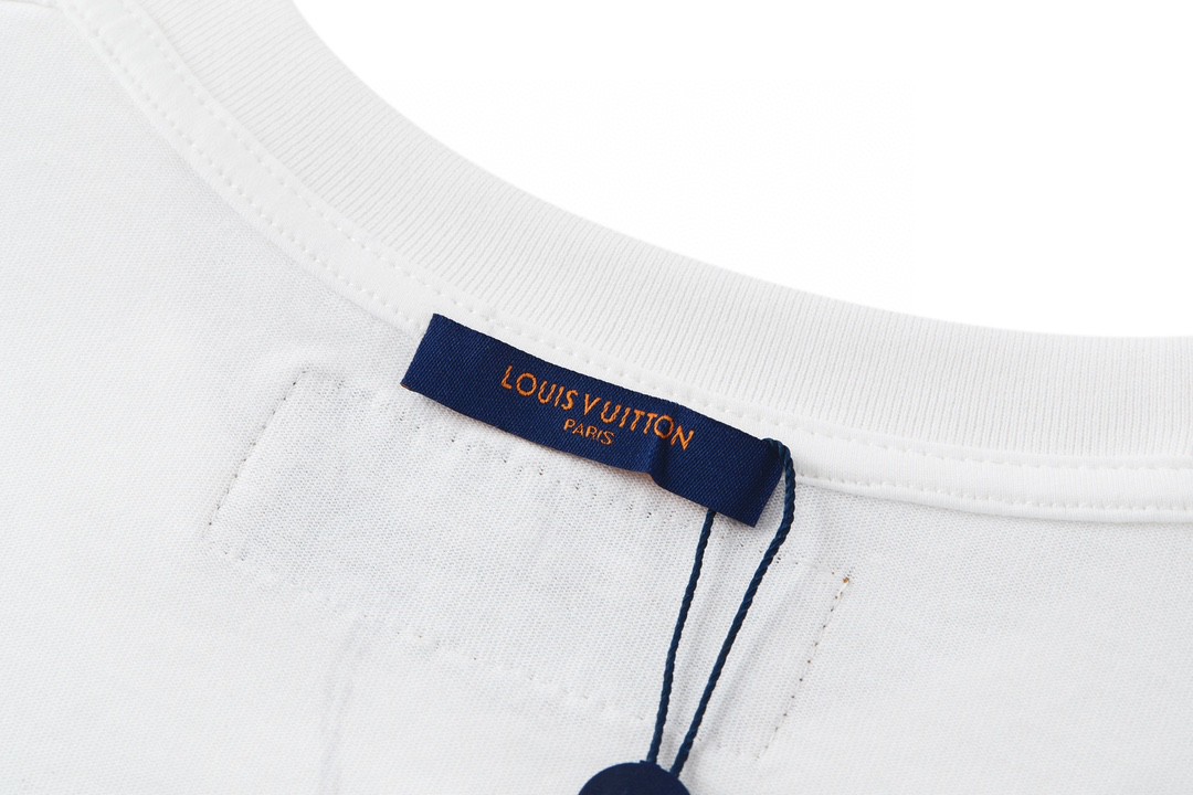 LOUIS VUITTON 路易威登 满印彩色印花短袖 圆领 T 恤 上衣 夏款 男女同款 白色 1A8GUS