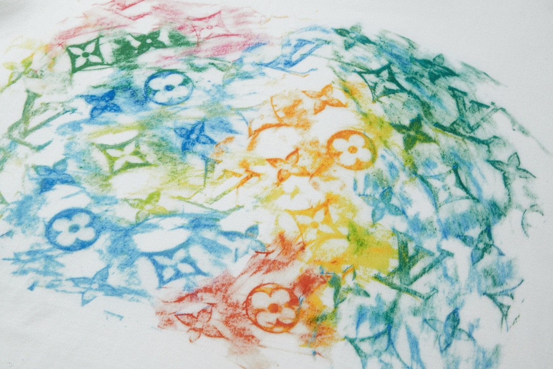 LOUIS VUITTON 路易威登 满印彩色印花短袖 圆领 T 恤 上衣 夏款 男女同款 白色 1A8GUS