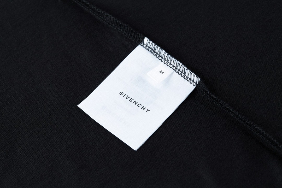 Givenchy 纪梵希 字母视觉陷阱效果 T恤 短袖 套头 夏款 黑色 BM71333Y6B-001