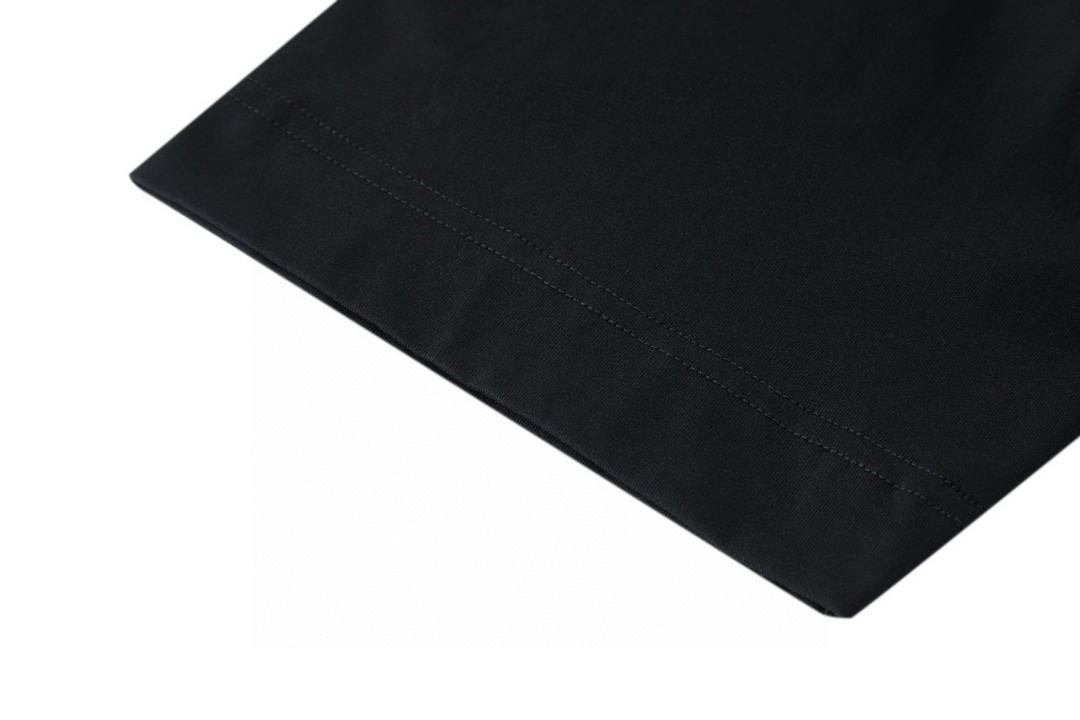 Givenchy 纪梵希 字母视觉陷阱效果 T恤 短袖 套头 夏款 黑色 BM71333Y6B-001