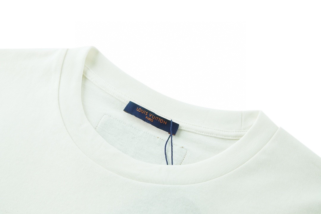 LOUIS VUITTON 路易威登 彩虹字母印花 短袖 圆领 T 恤 上衣 夏款 男女同款 白色 1AB4UR