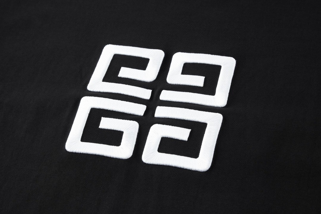 Givenchy 纪梵希 字母刺绣Logo T恤 短袖 套头 夏款 黑色 BM71543Y6B-001