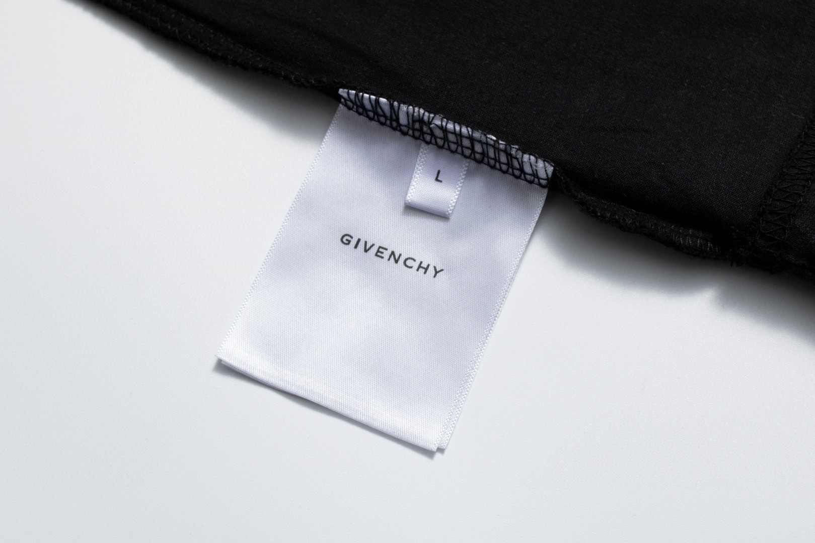 Givenchy 纪梵希 水洗字母刺绣Logo T恤 短袖 套头 夏款 黑色 BM716N3Y7X-020