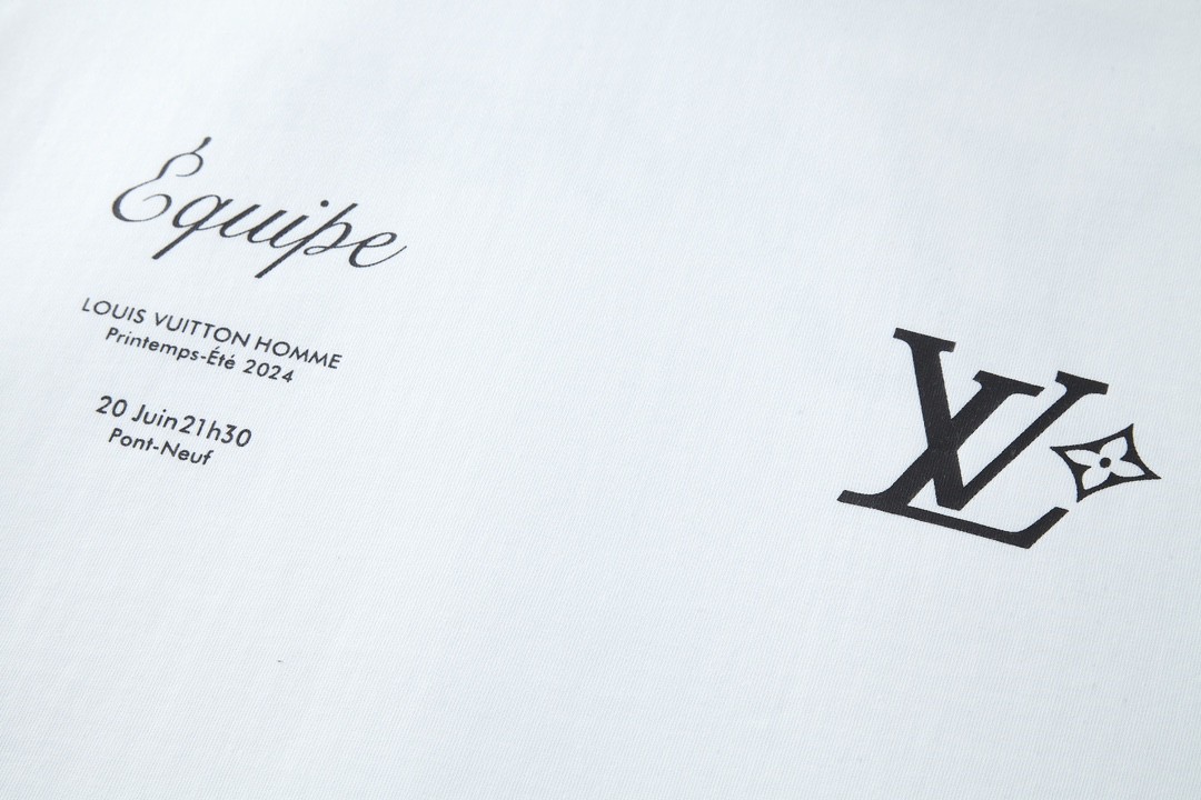 LOUIS VUITTON 路易威登 字母logo印花短袖 圆领 T 恤 上衣 夏款 男女同款 白色 